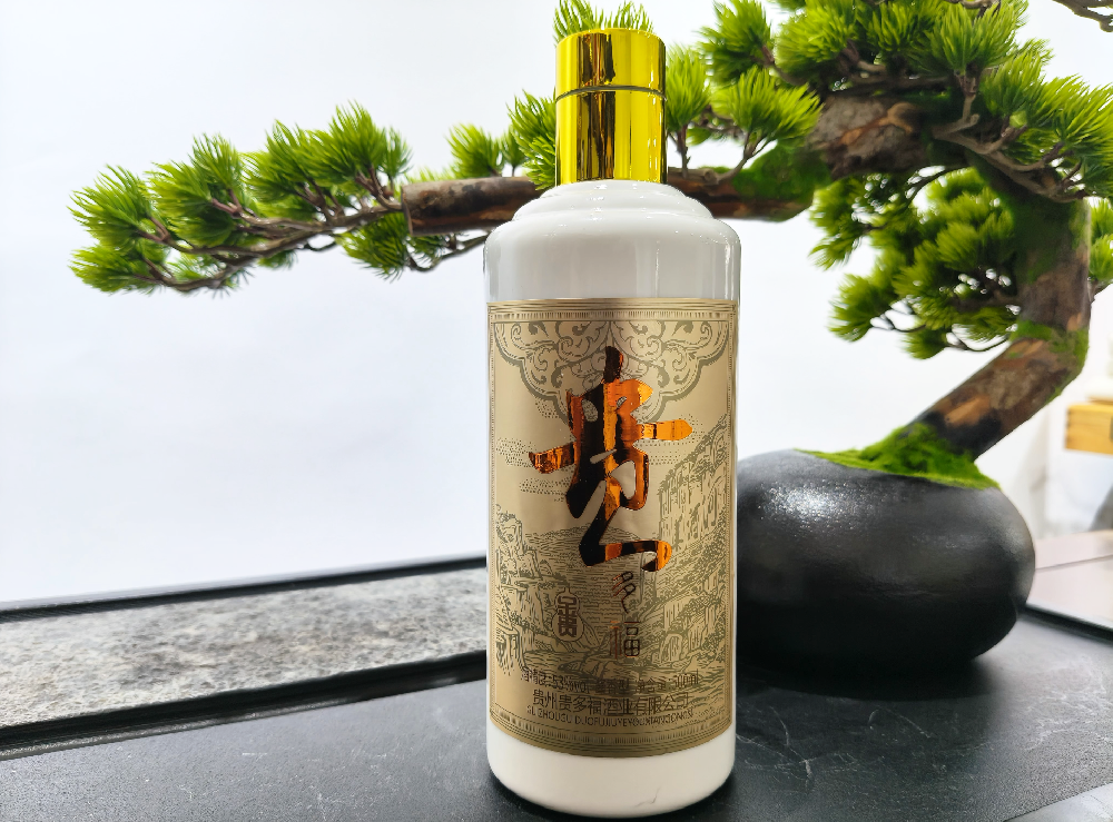 如何区分酒精酒、勾兑酒和假酒？